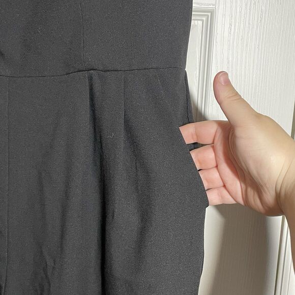 GUESS Jet Black Studded One Shoulder Pant Romper Jumpsuit Women’s Size 12 - Picture 5 of 16